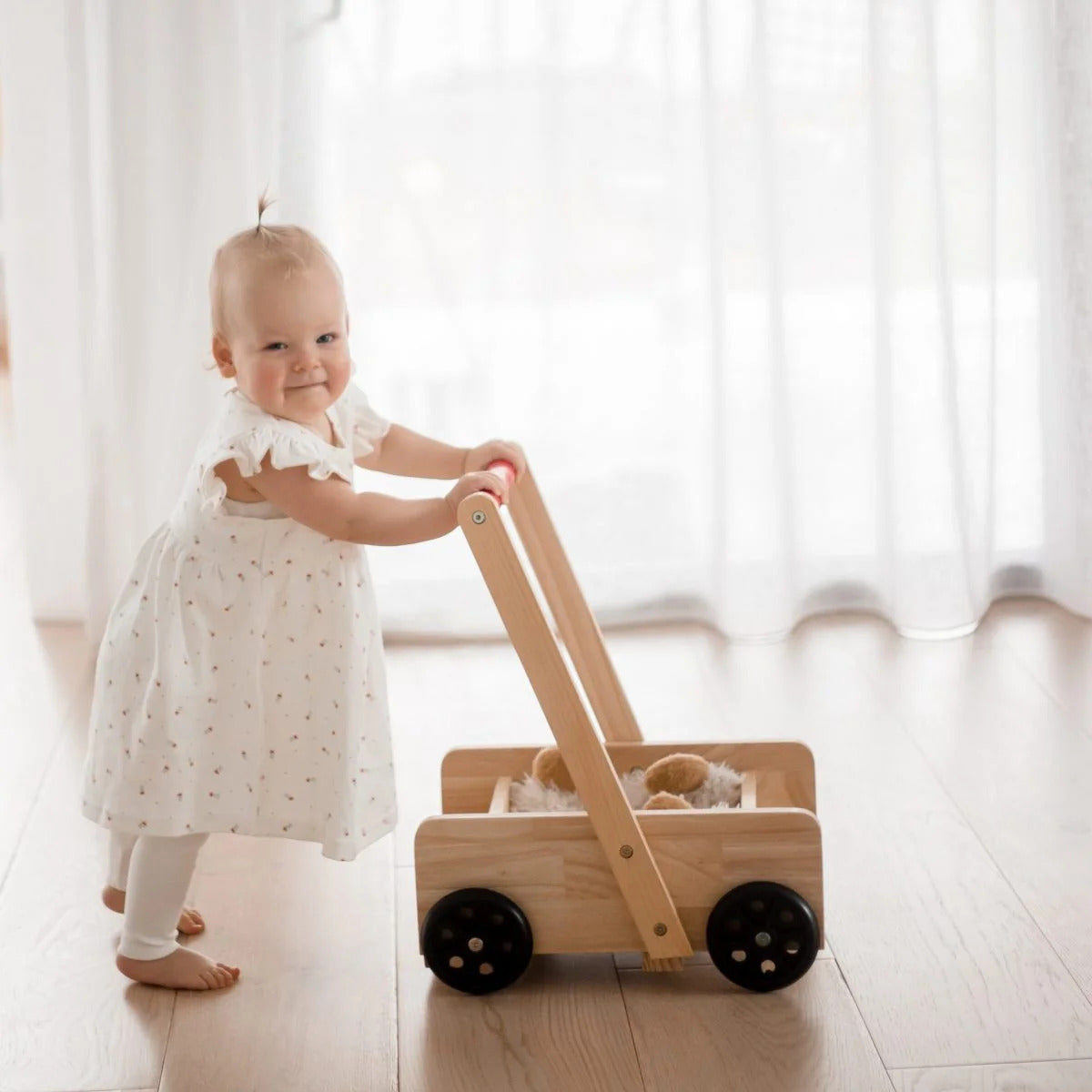 QTOYS I Classic Baby Walker