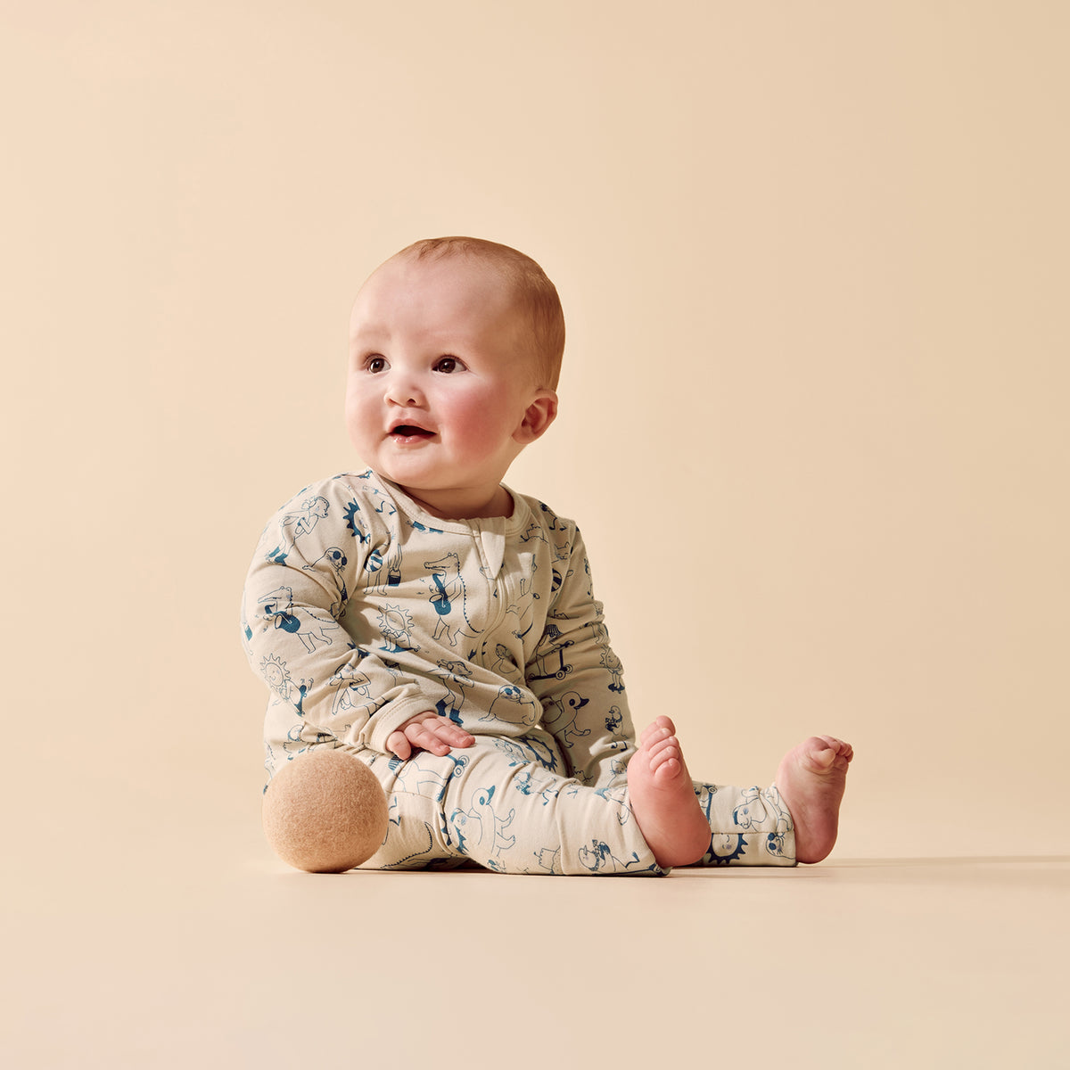 Wilson + Frenchy Tout est Magique Organic Zipsuit with Feet
