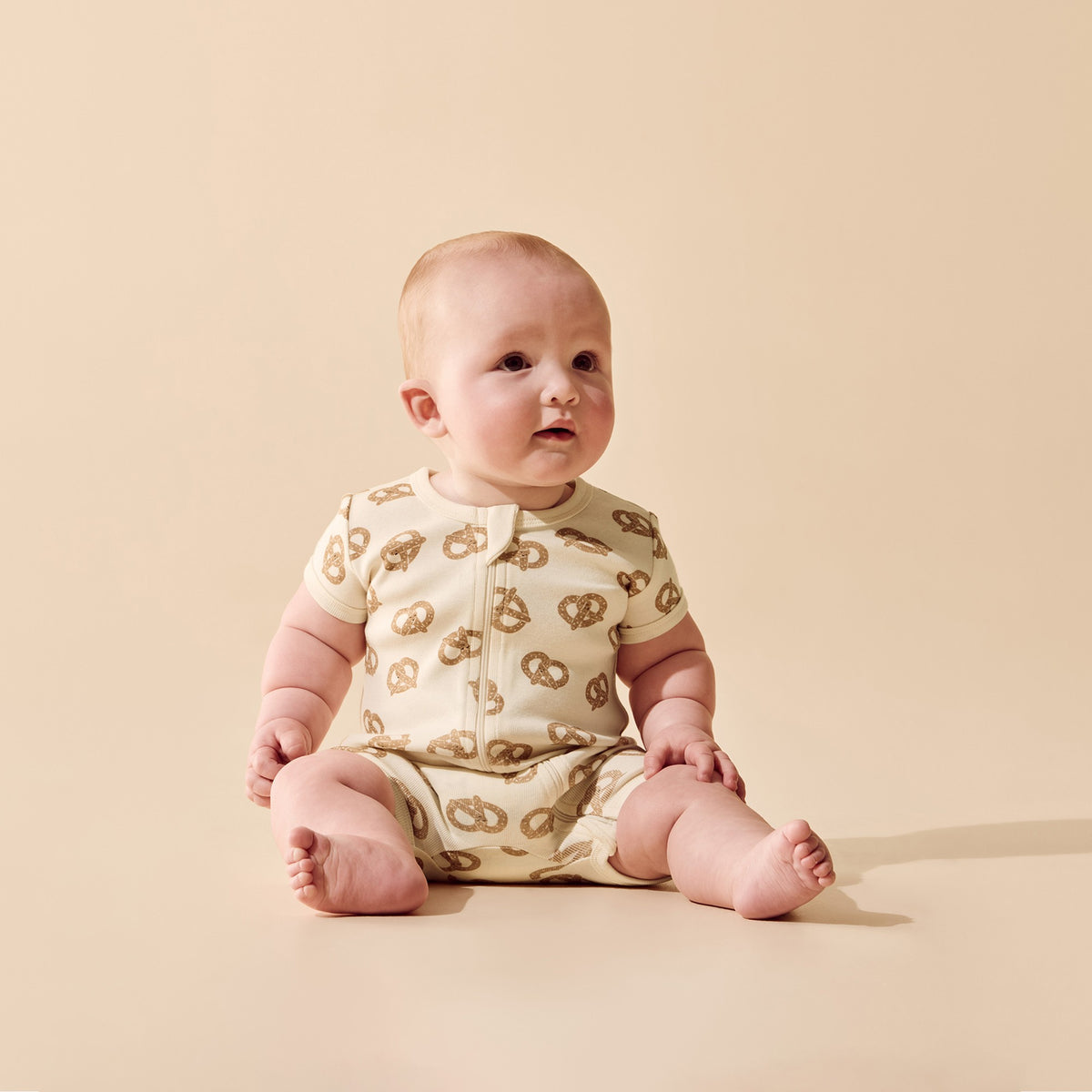 WILSON + FRENCHY I Pretzel Hugs Organic Rib Boyleg Zipsuit